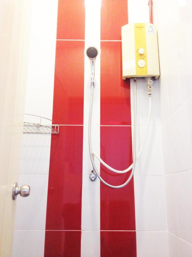Safe And Sound Hostel Chiang Mai Exterior photo